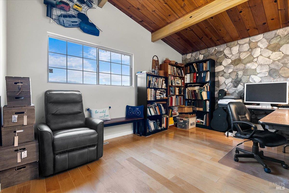 Property photo 25
