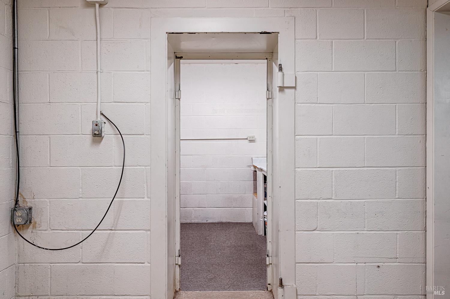 Property photo 35