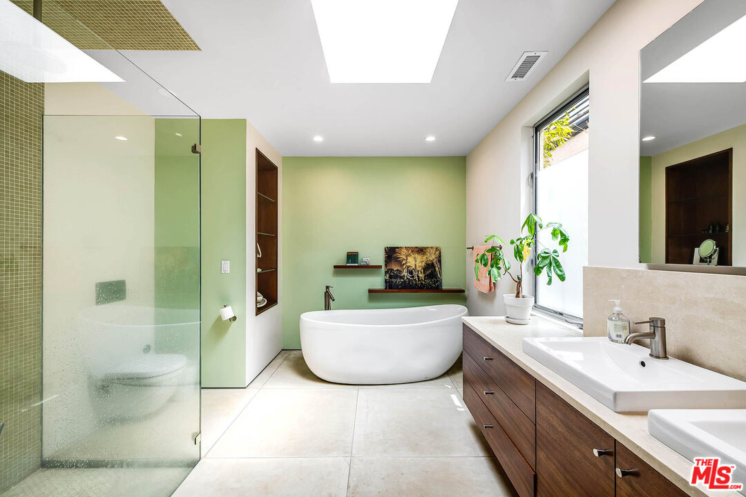 Property photo 21