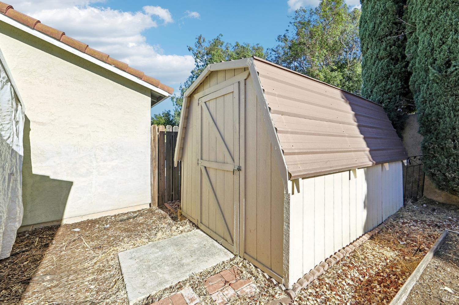 Property photo 33