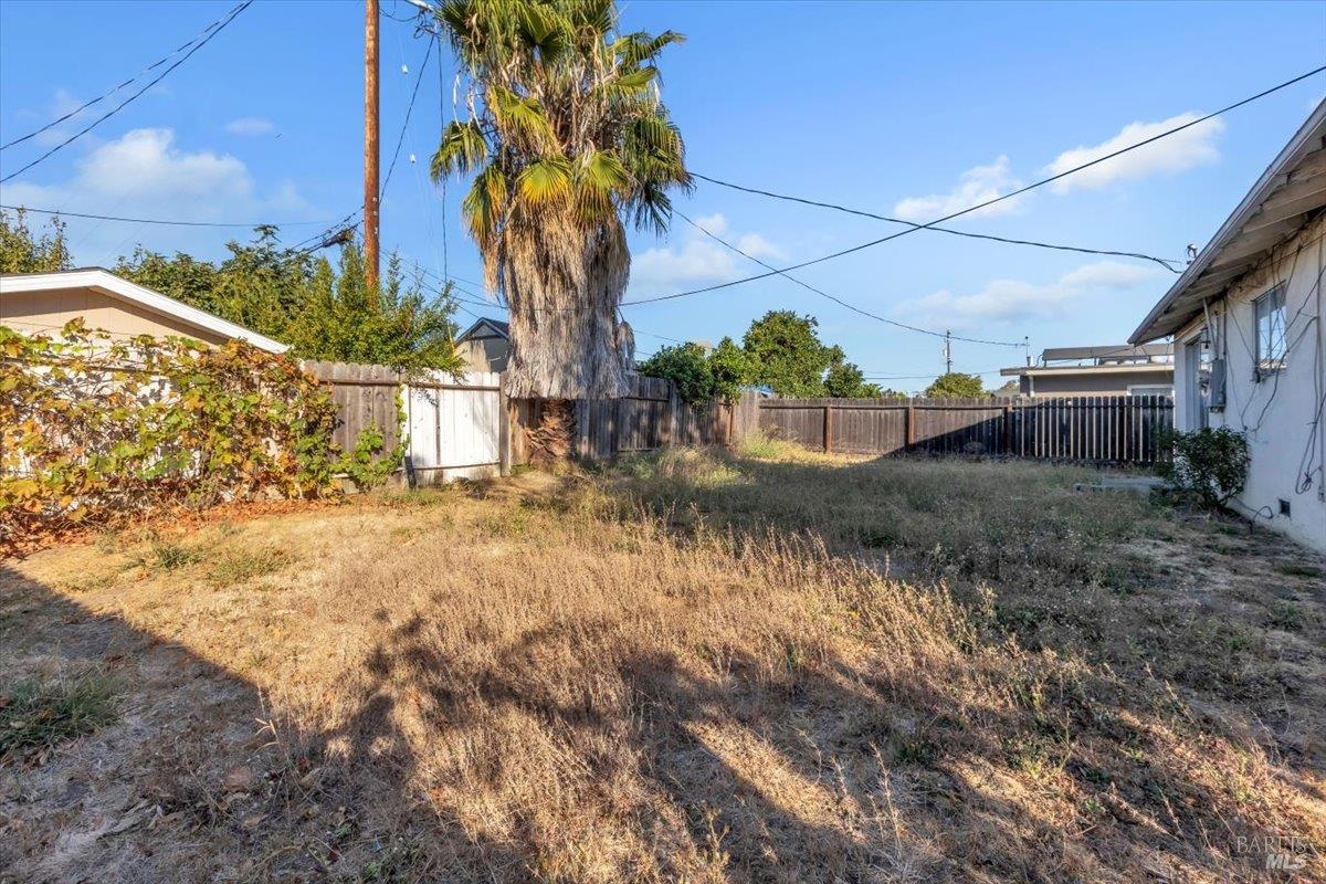 Property photo 31