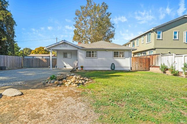 Property photo 35
