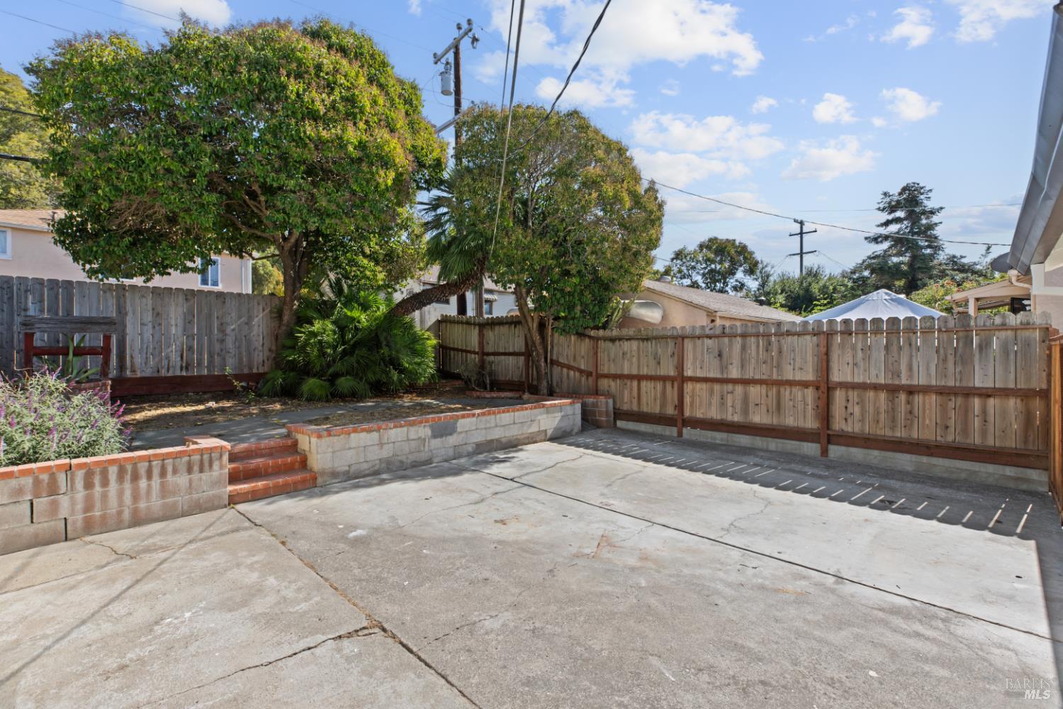 Property photo 38