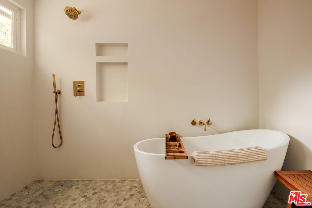 Property photo 47