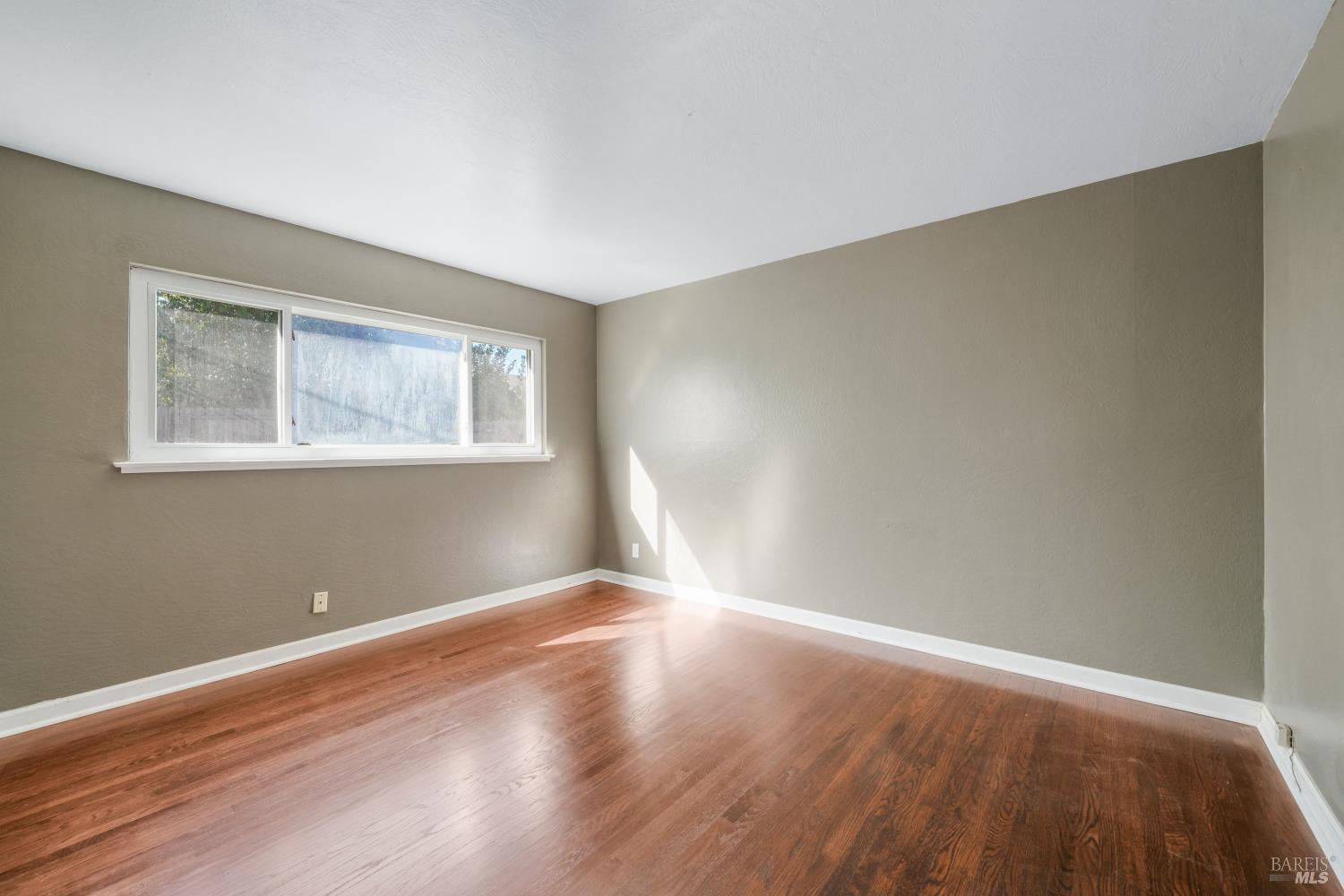 Property photo 25