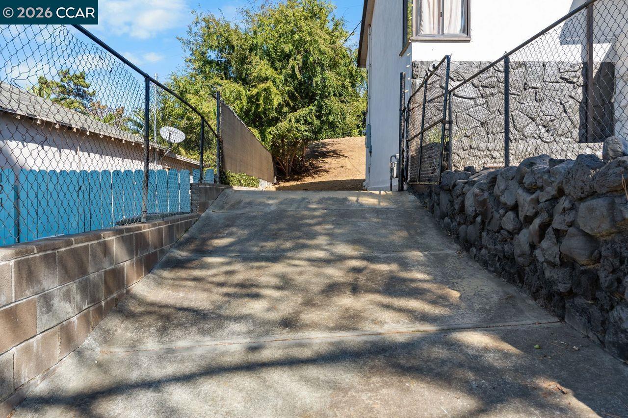 Property photo 27