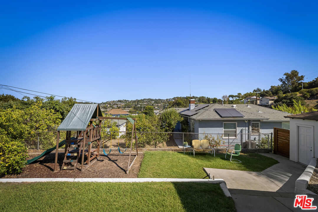 Property photo 38