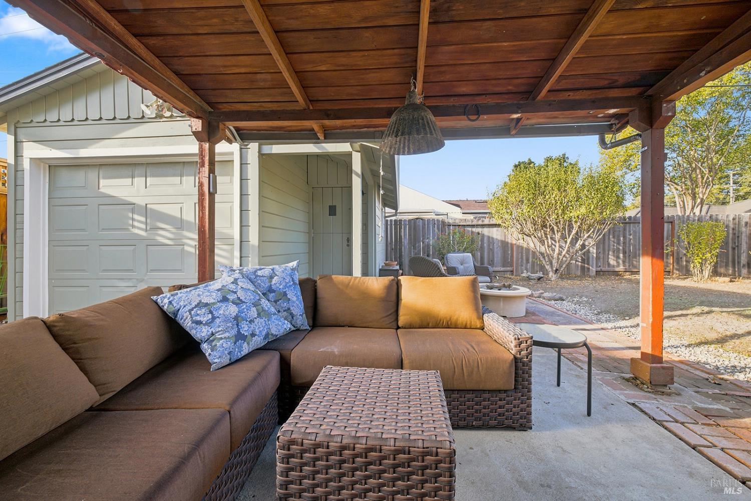 Property photo 44