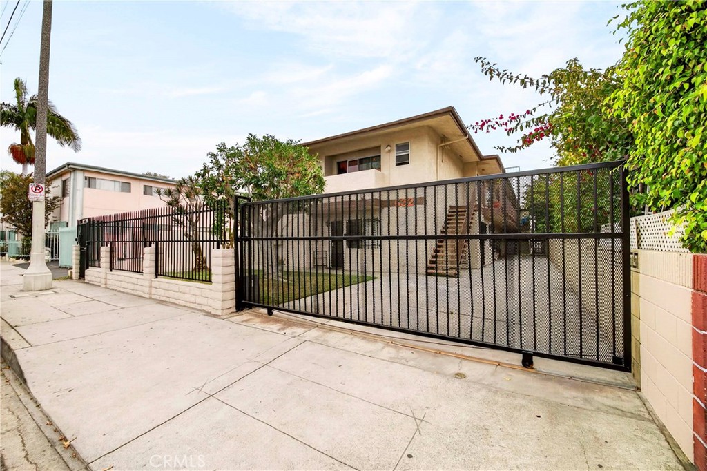 Property photo 23