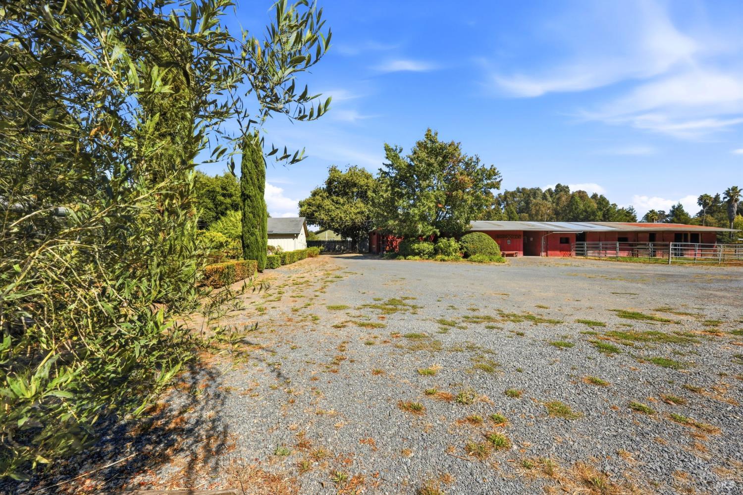 Property photo 40