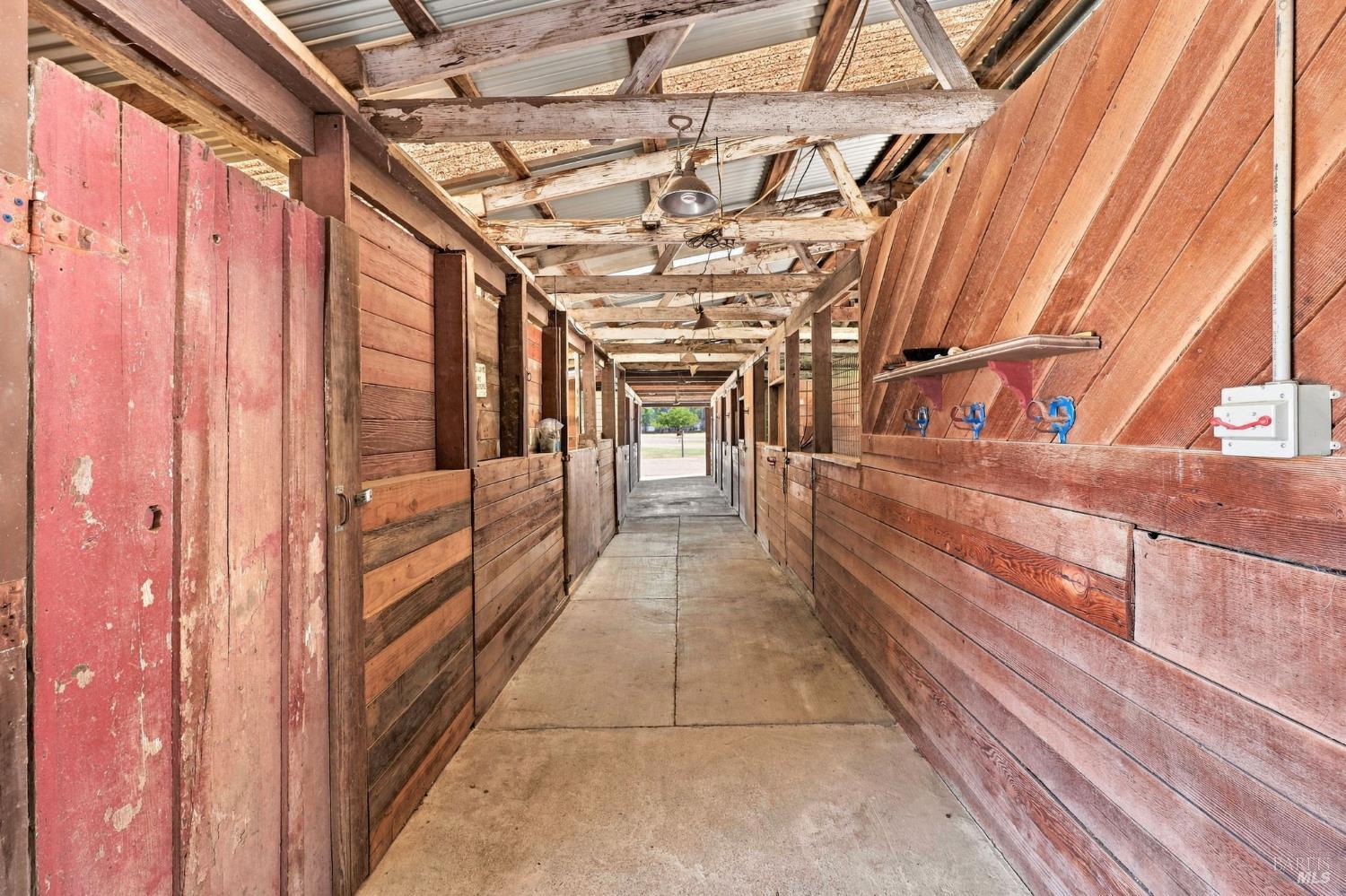 Property photo 44
