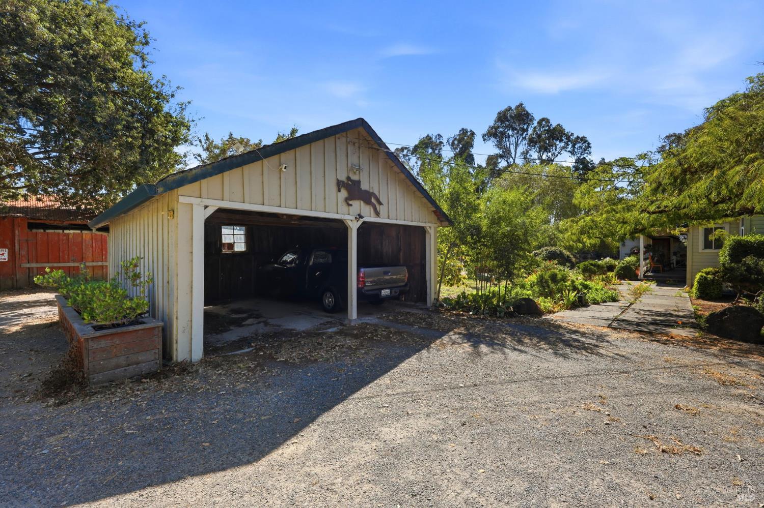 Property photo 46