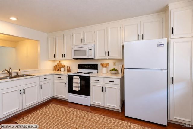 Property photo 44