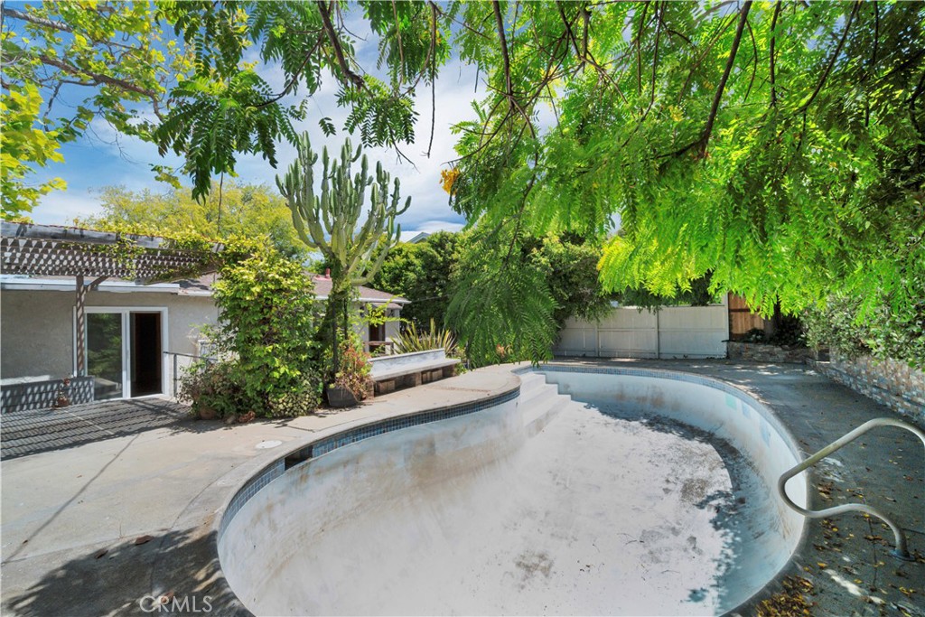 Property photo 44