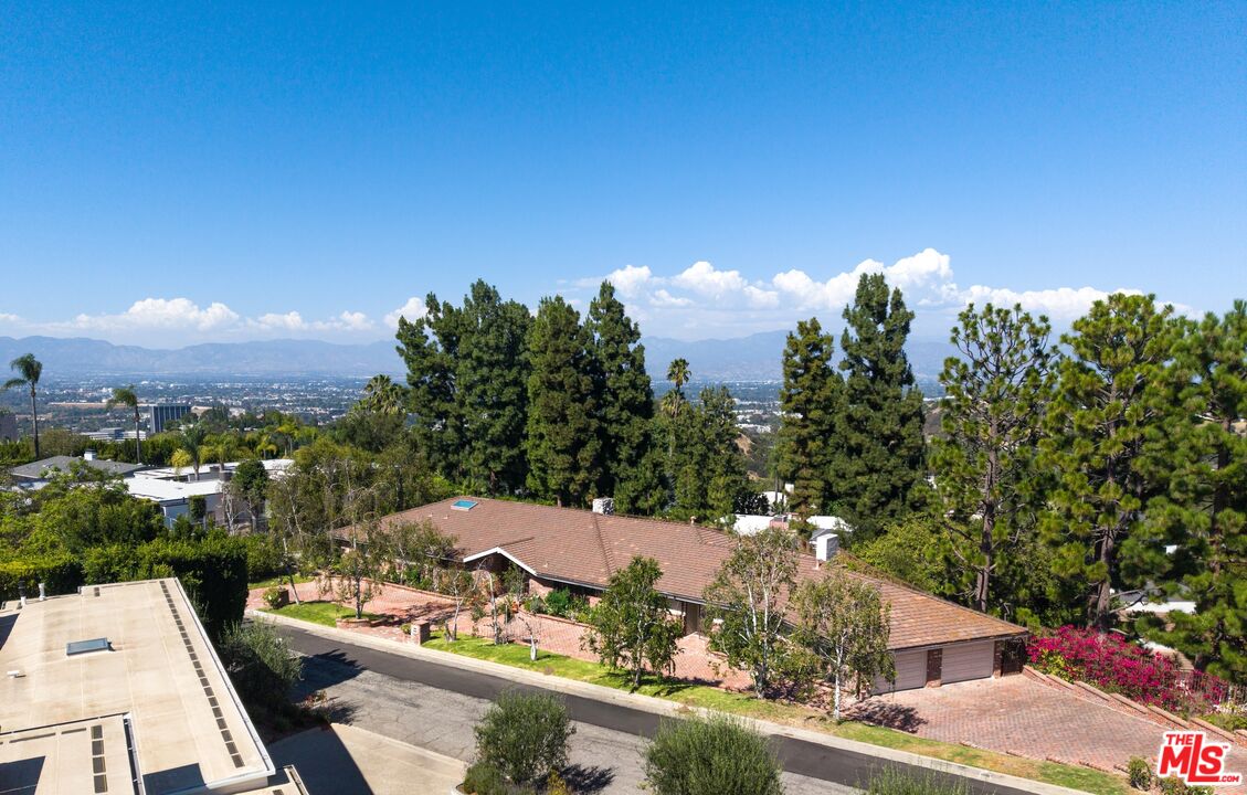Property photo 43