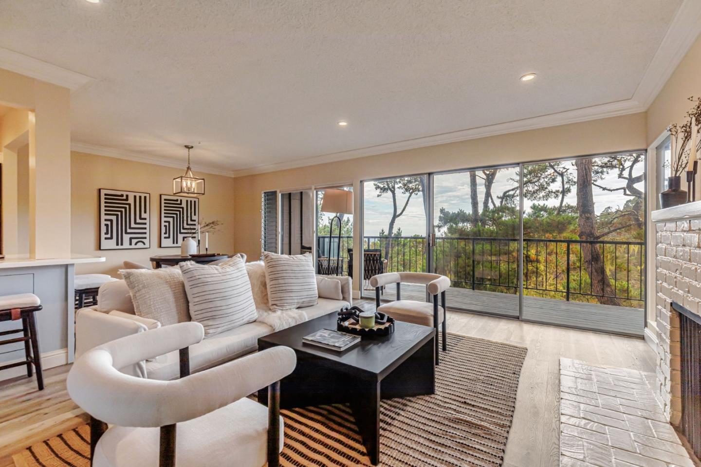 31 Del Mesa Carmel