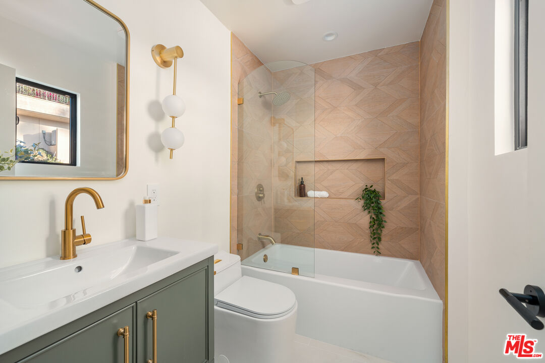 Property photo 50