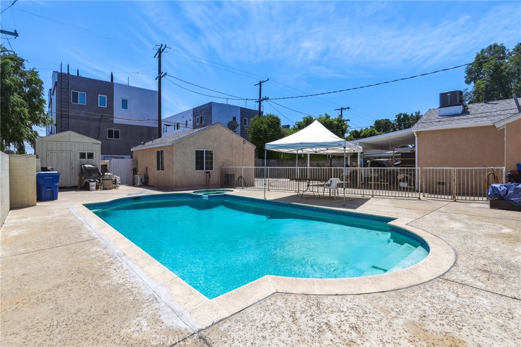 Property photo 32