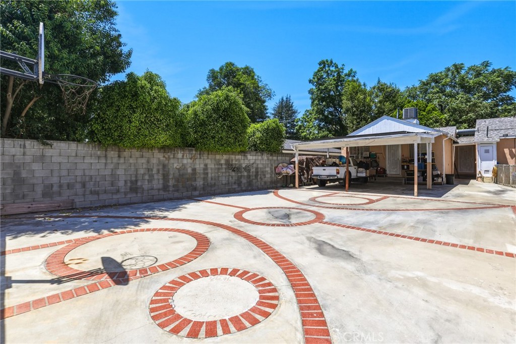 Property photo 40