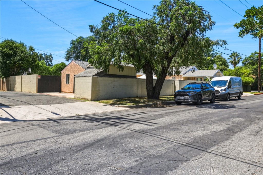Property photo 42