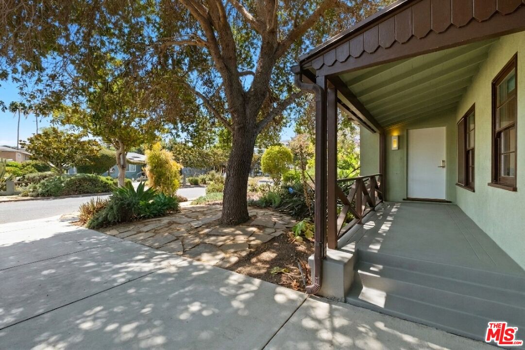 Property photo 35