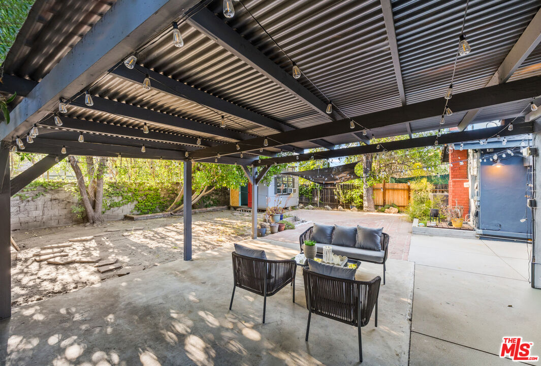 Property photo 31