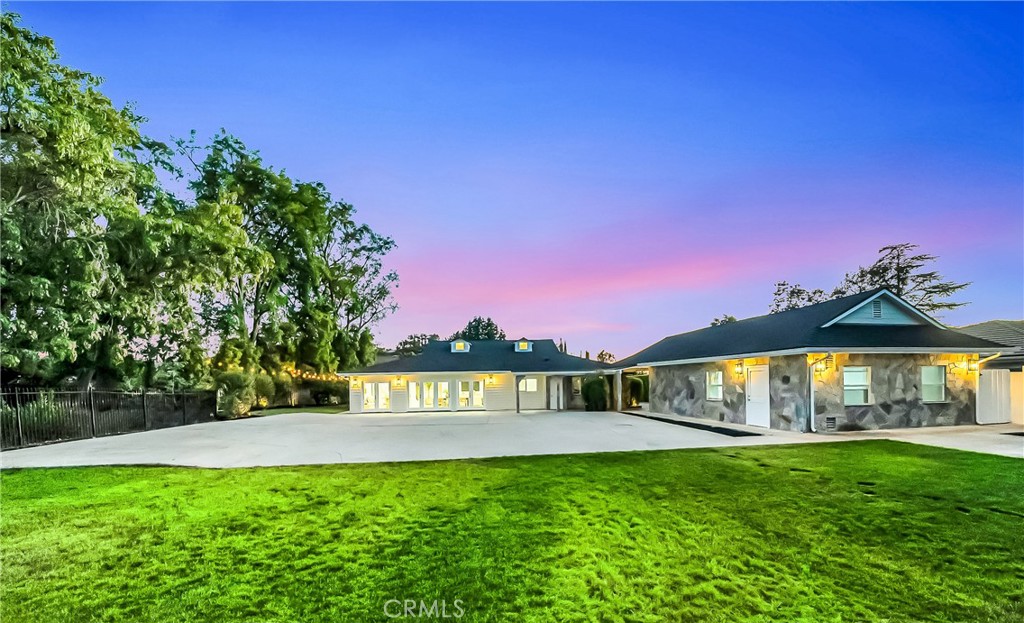 Property photo 44