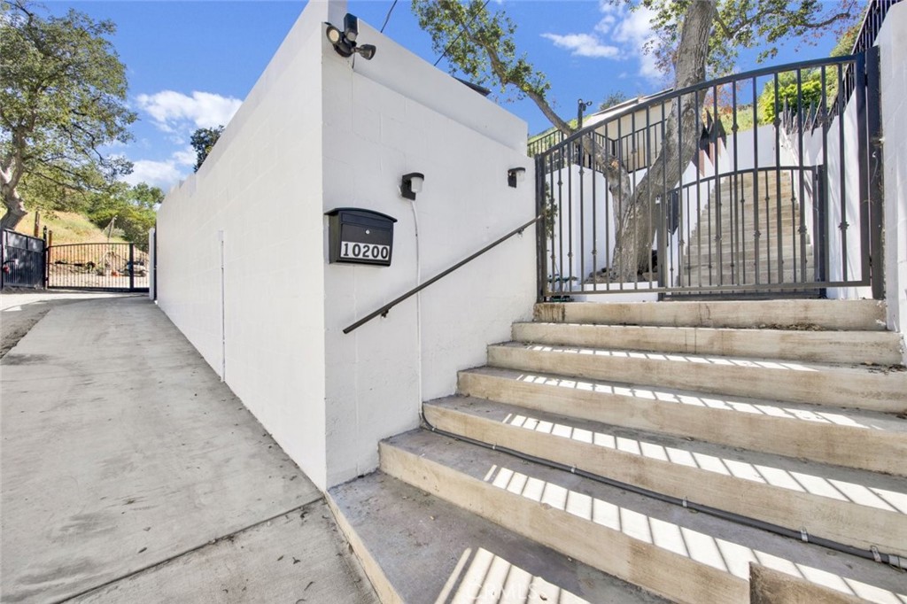 Property photo 32