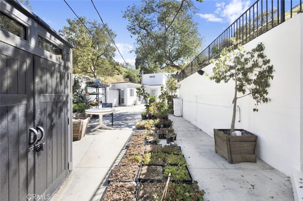 Property photo 38