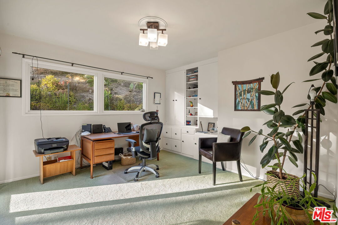 Property photo 28