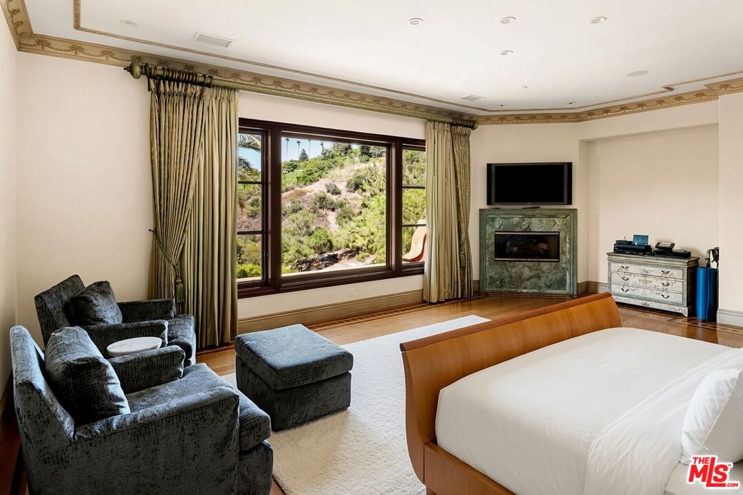Property photo 32