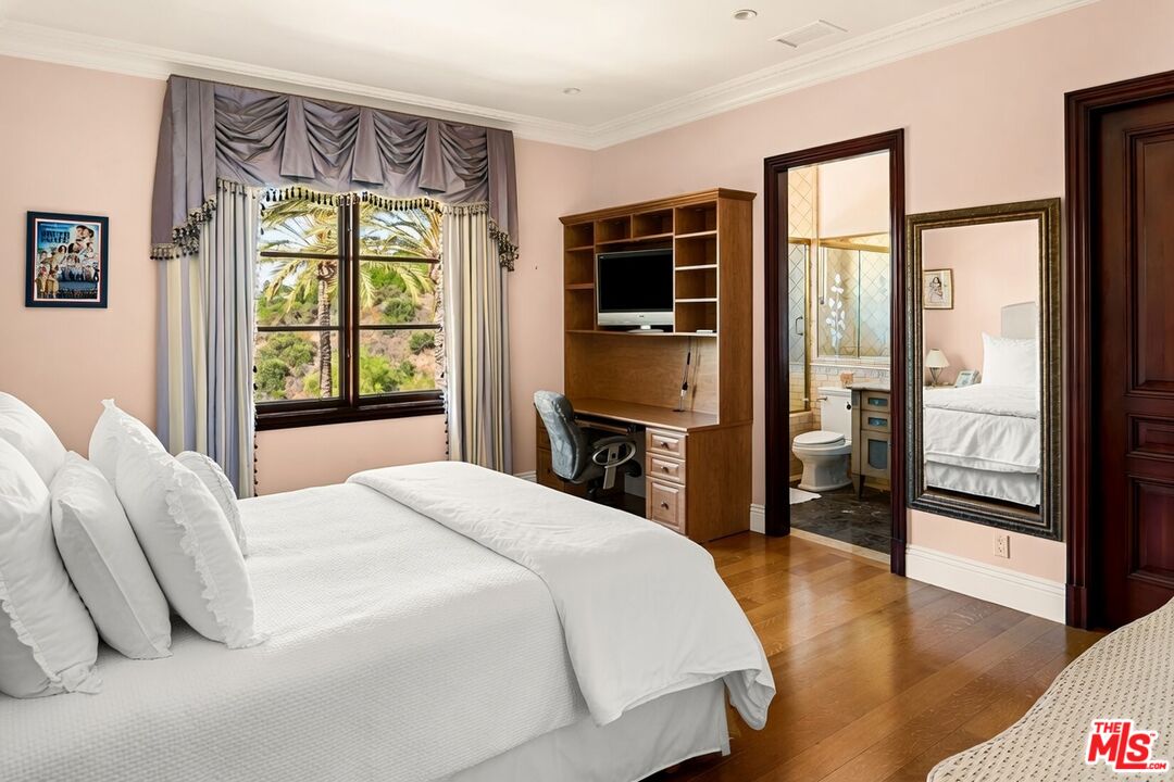 Property photo 40