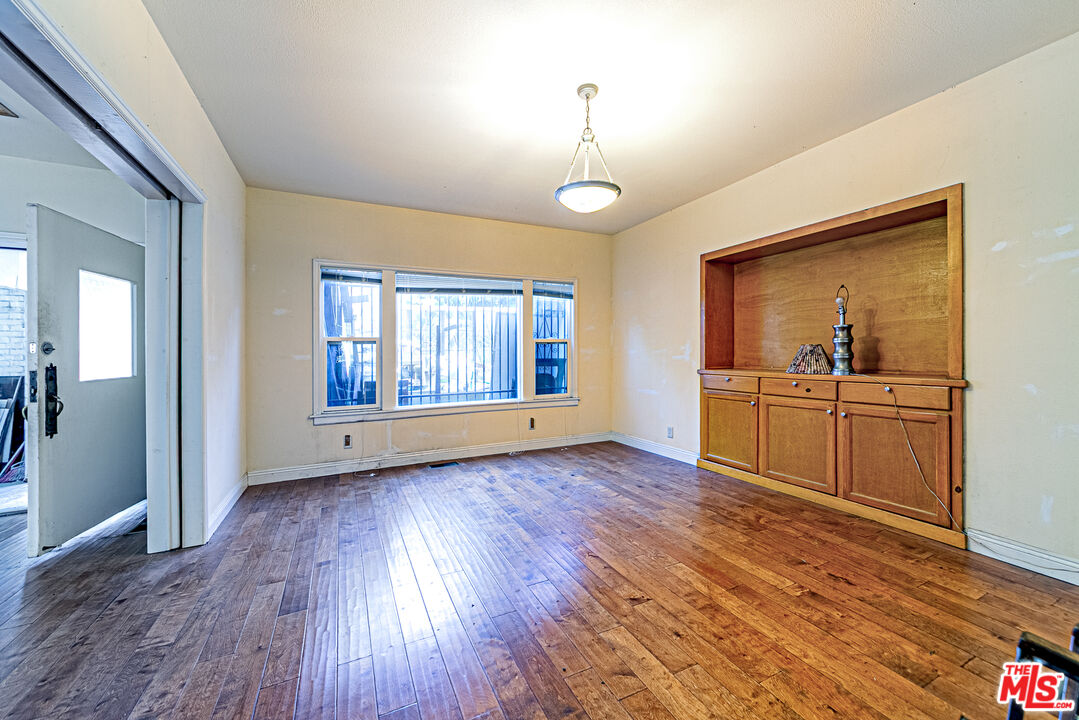 Property photo 28