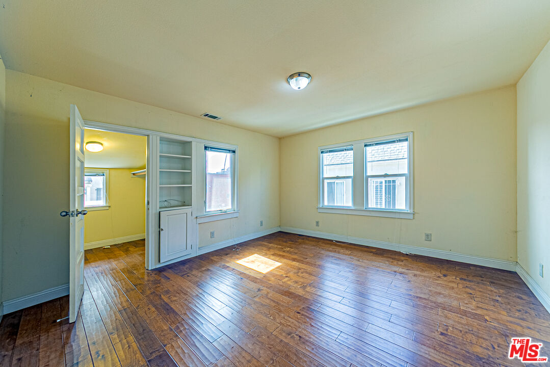 Property photo 33