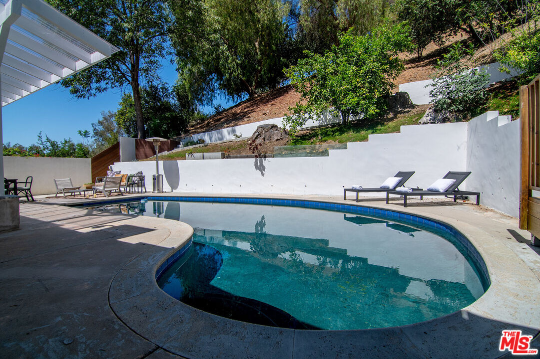 Property photo 32