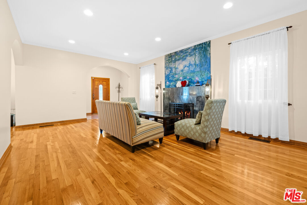 Property photo 32