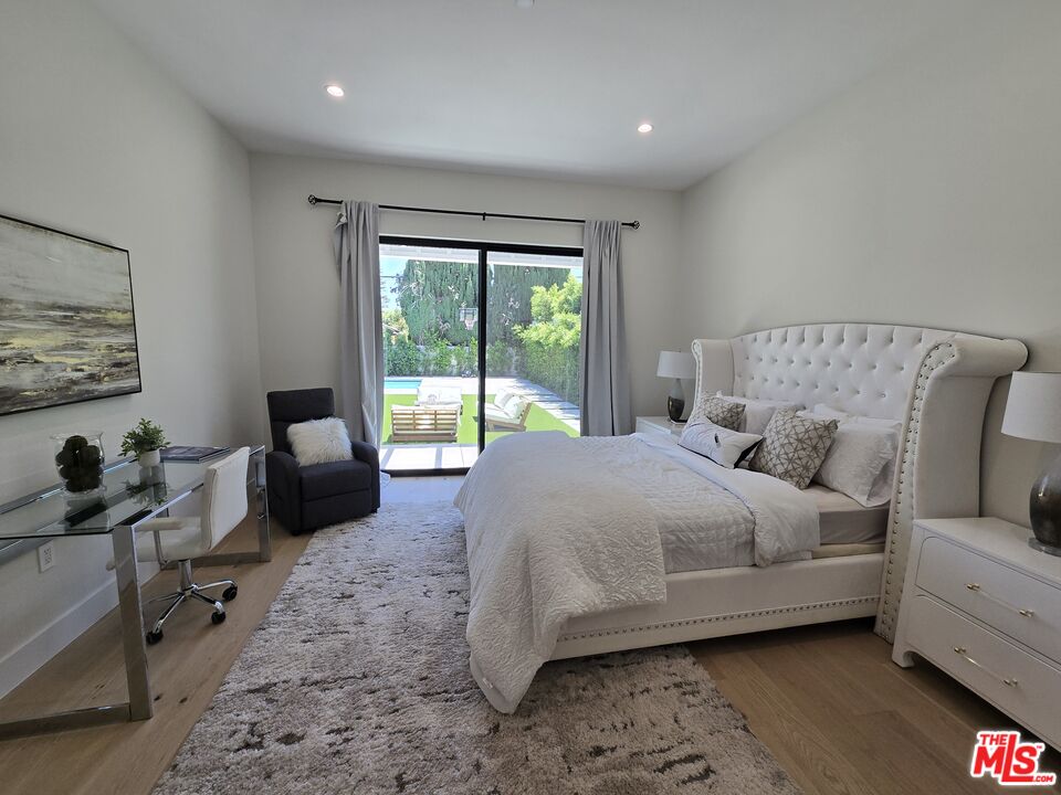 Property photo 33