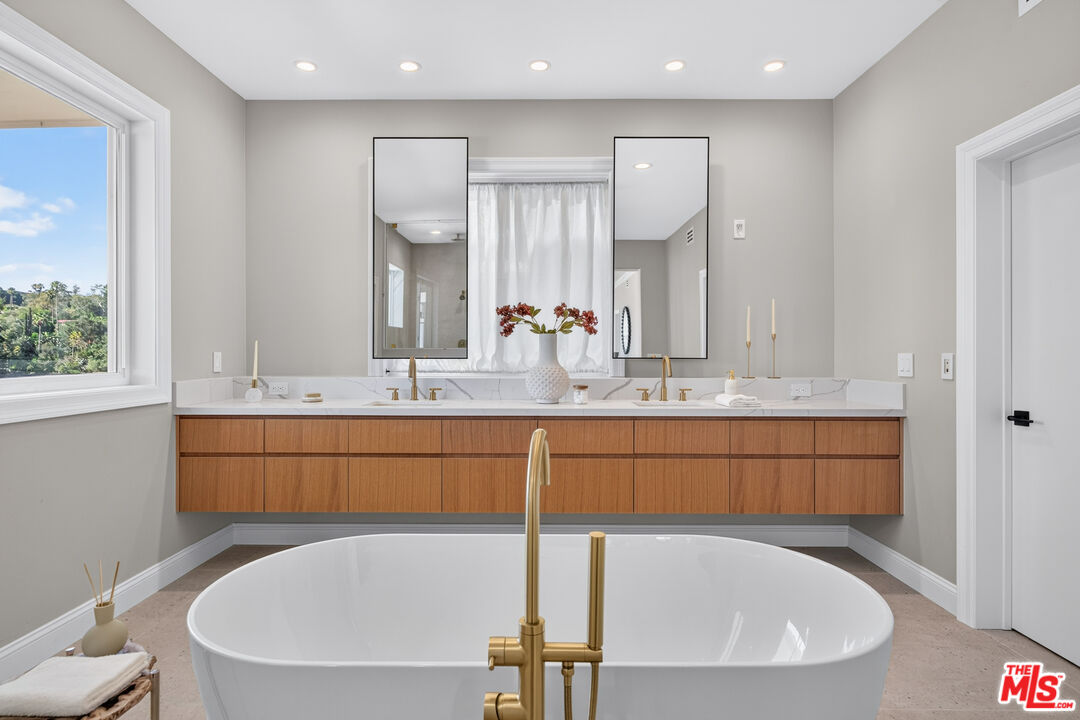 Property photo 51