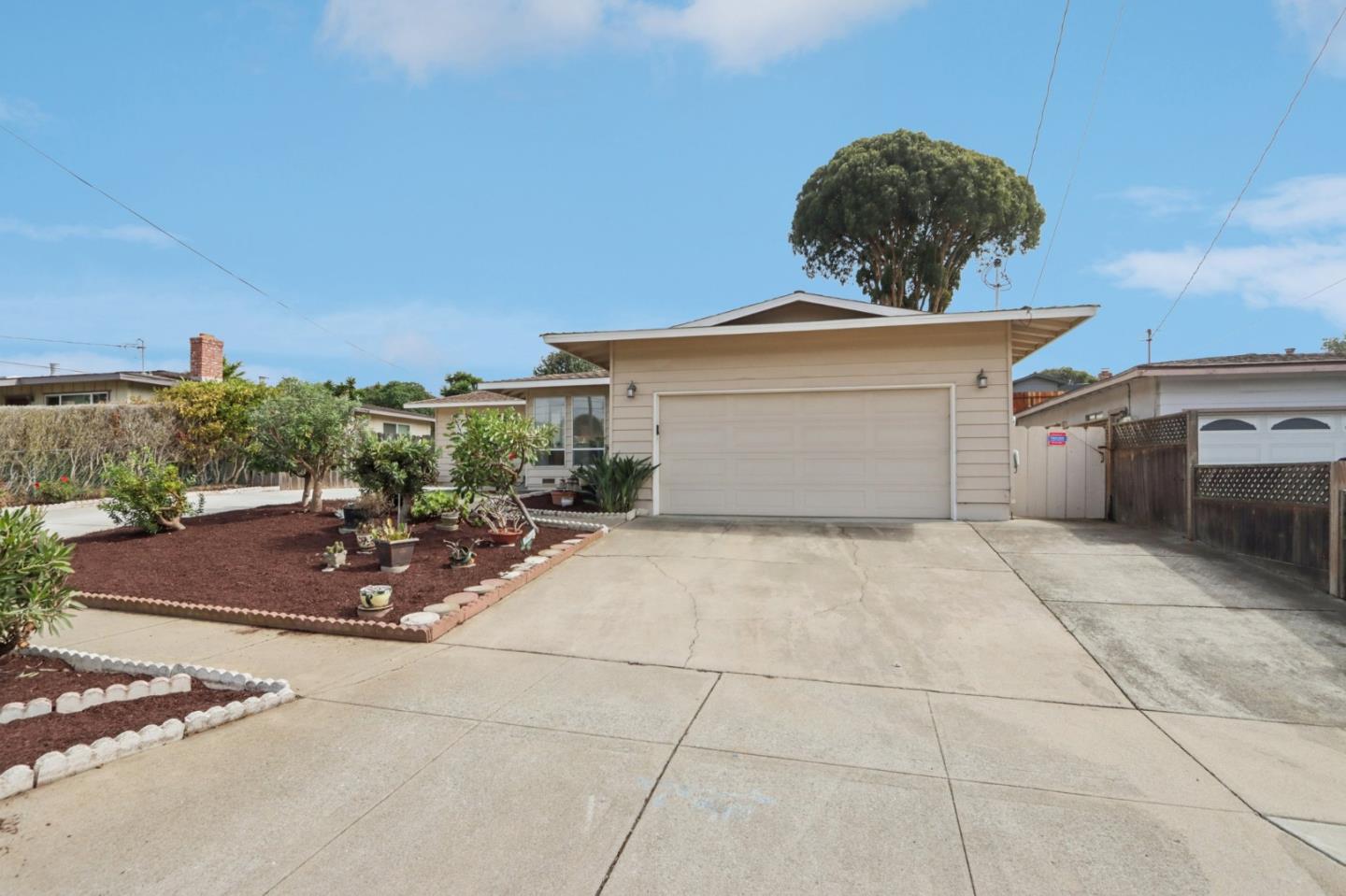 3012 Ellen Ct