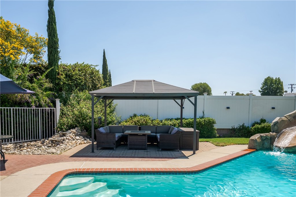 Property photo 37
