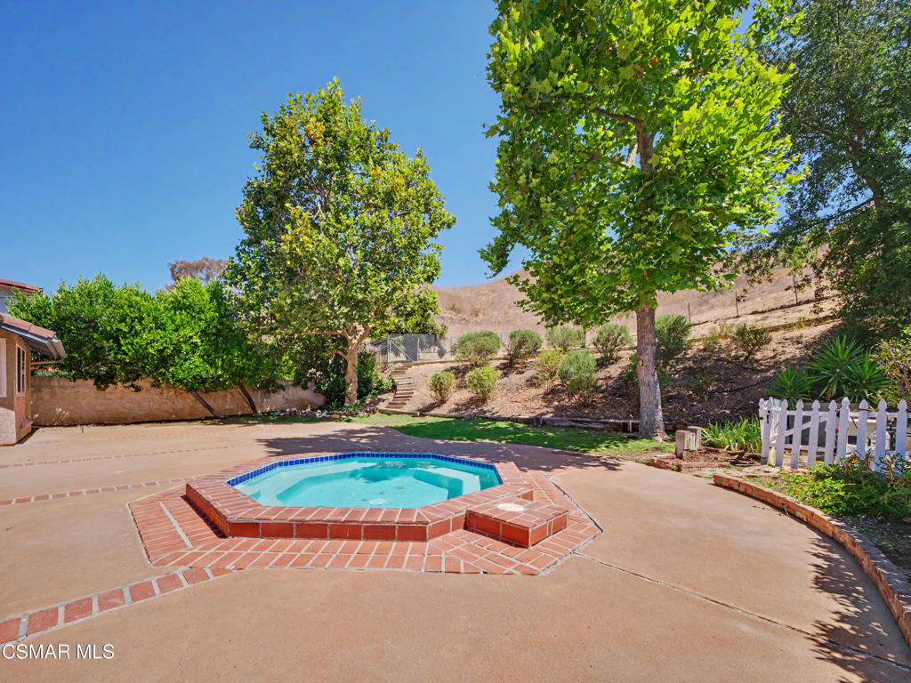 Property photo 32