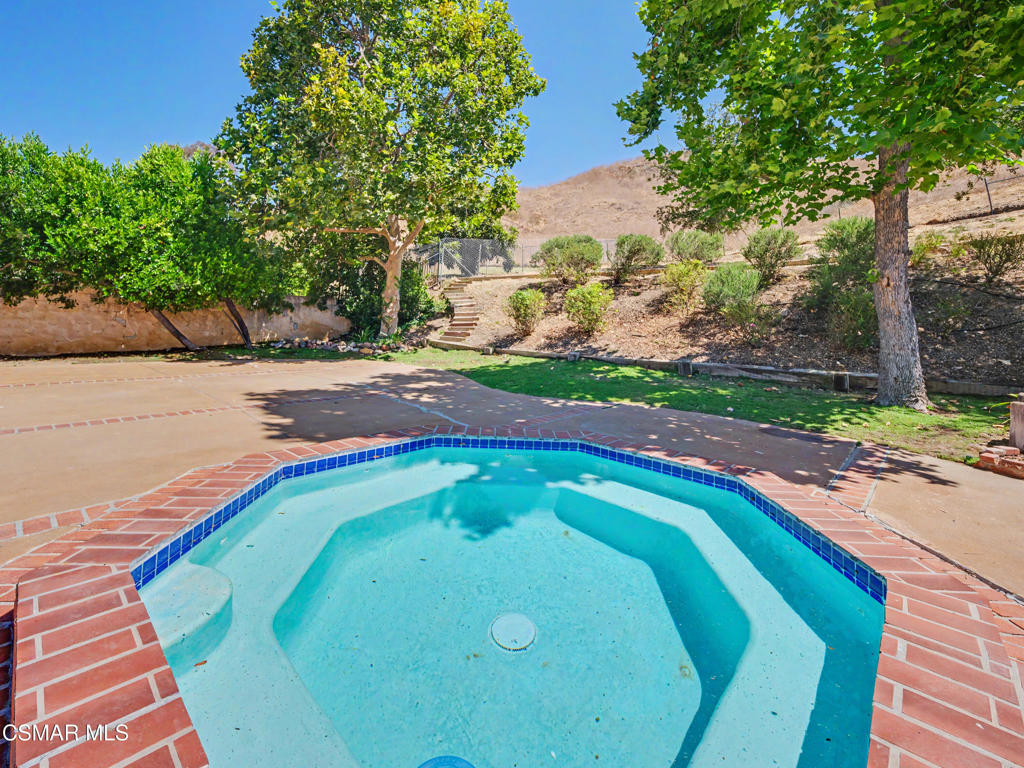 Property photo 37