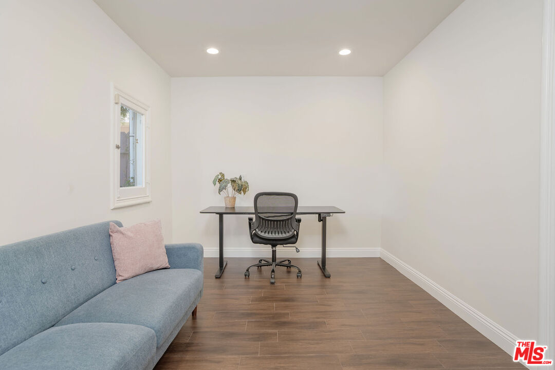 Property photo 33
