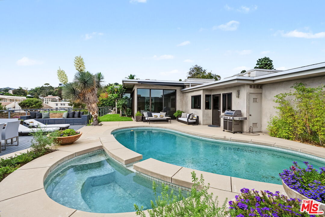 Property photo 44