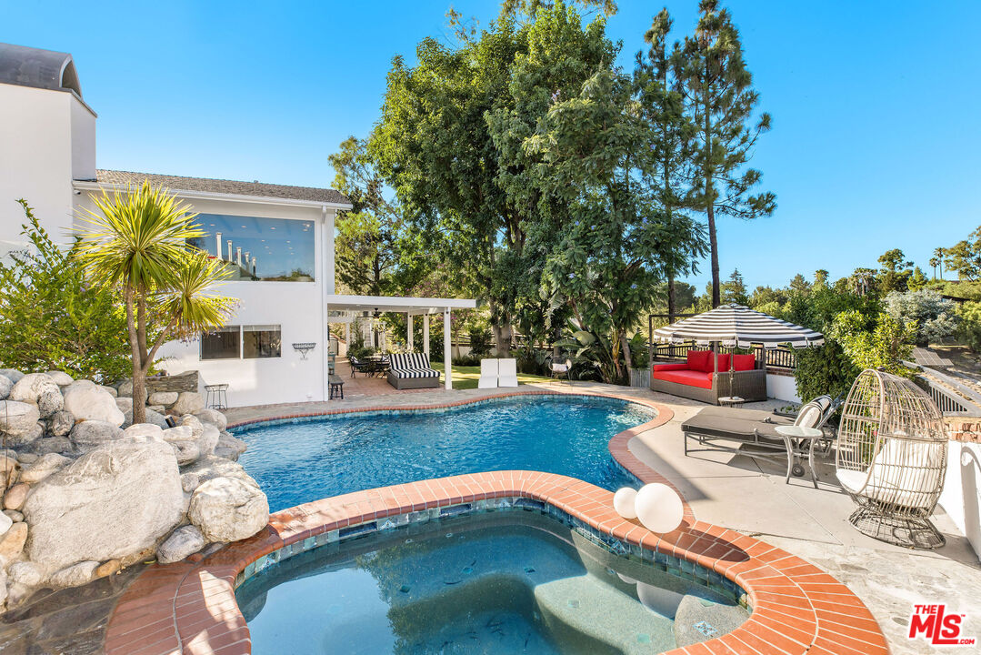 Property photo 48