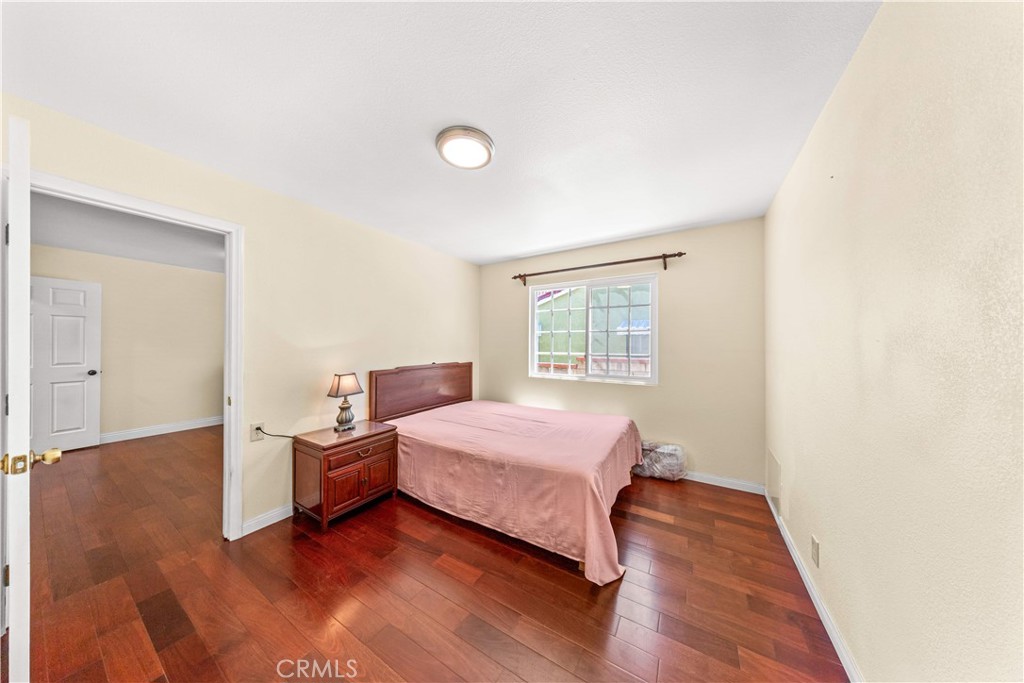 Property photo 38