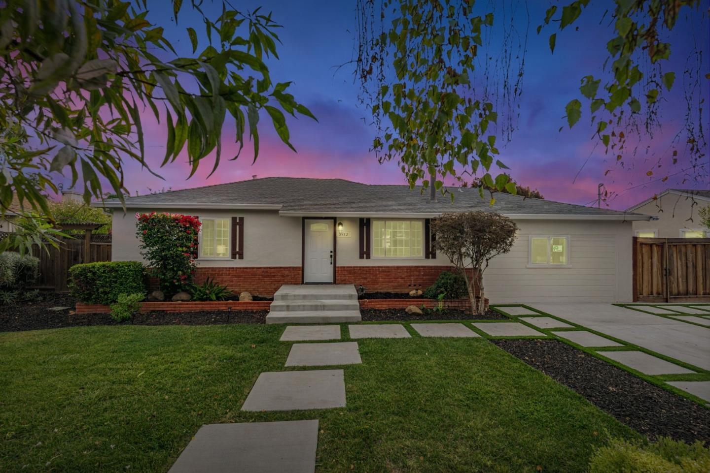 3972 Pepper Tree Ln