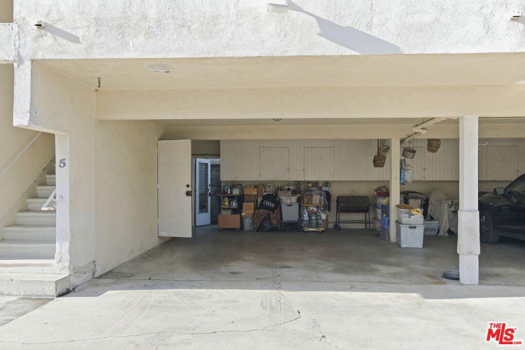 Property photo 44