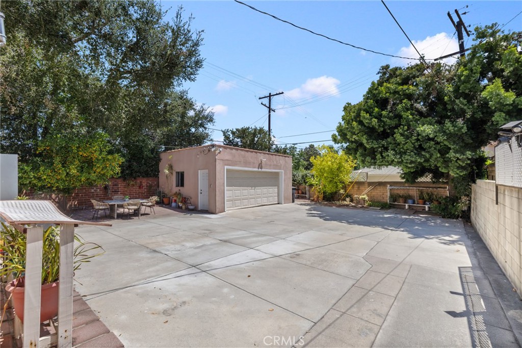 Property photo 38
