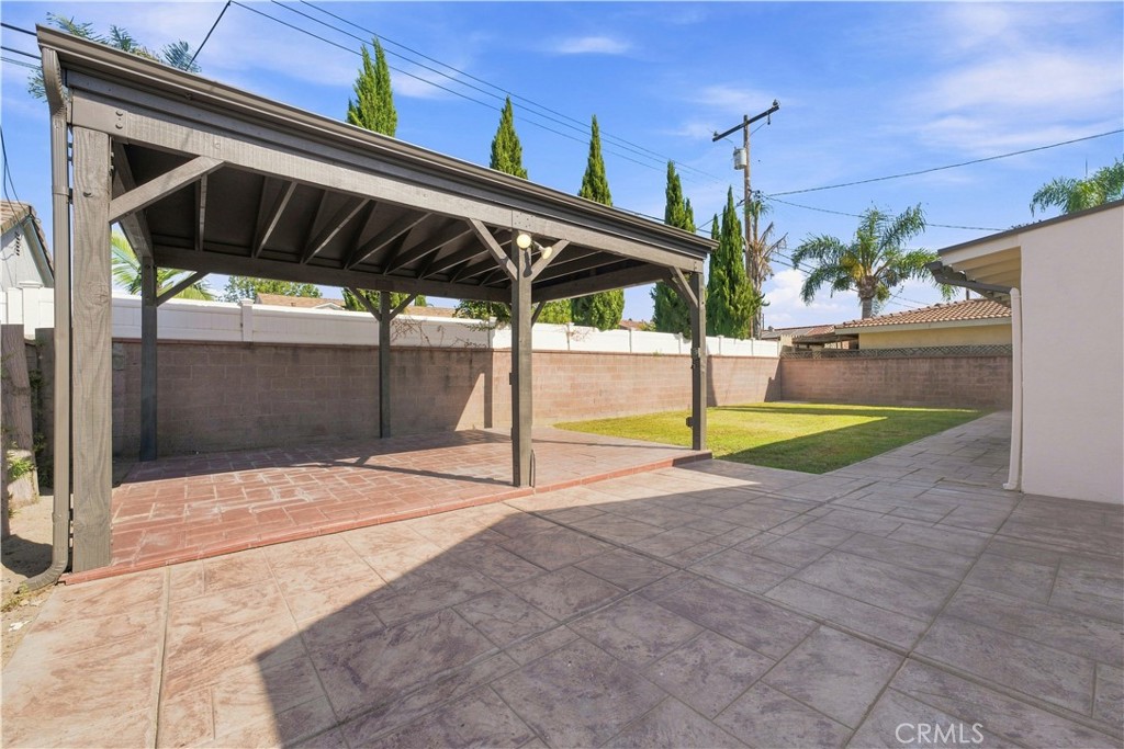 Property photo 38